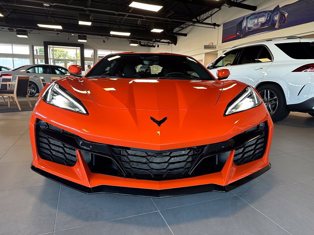 Used 2026 Chevrolet Corvette Z06 w/ Stealth Interior Trim Package RWD image 2