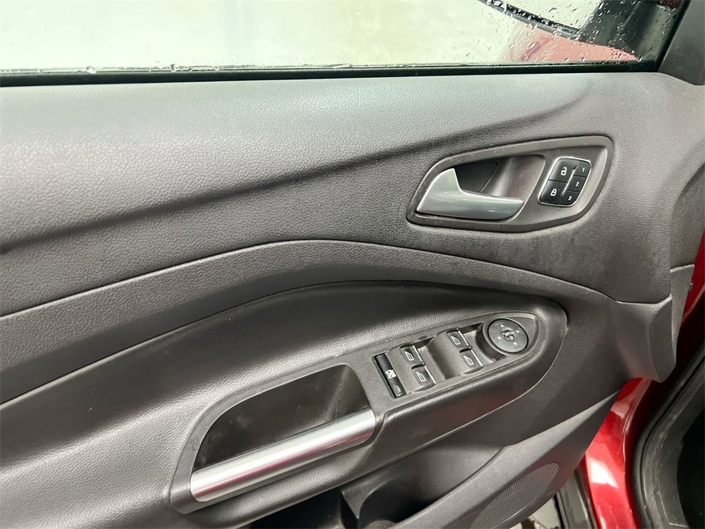 Used 2014 Ford Escape Titanium image 21