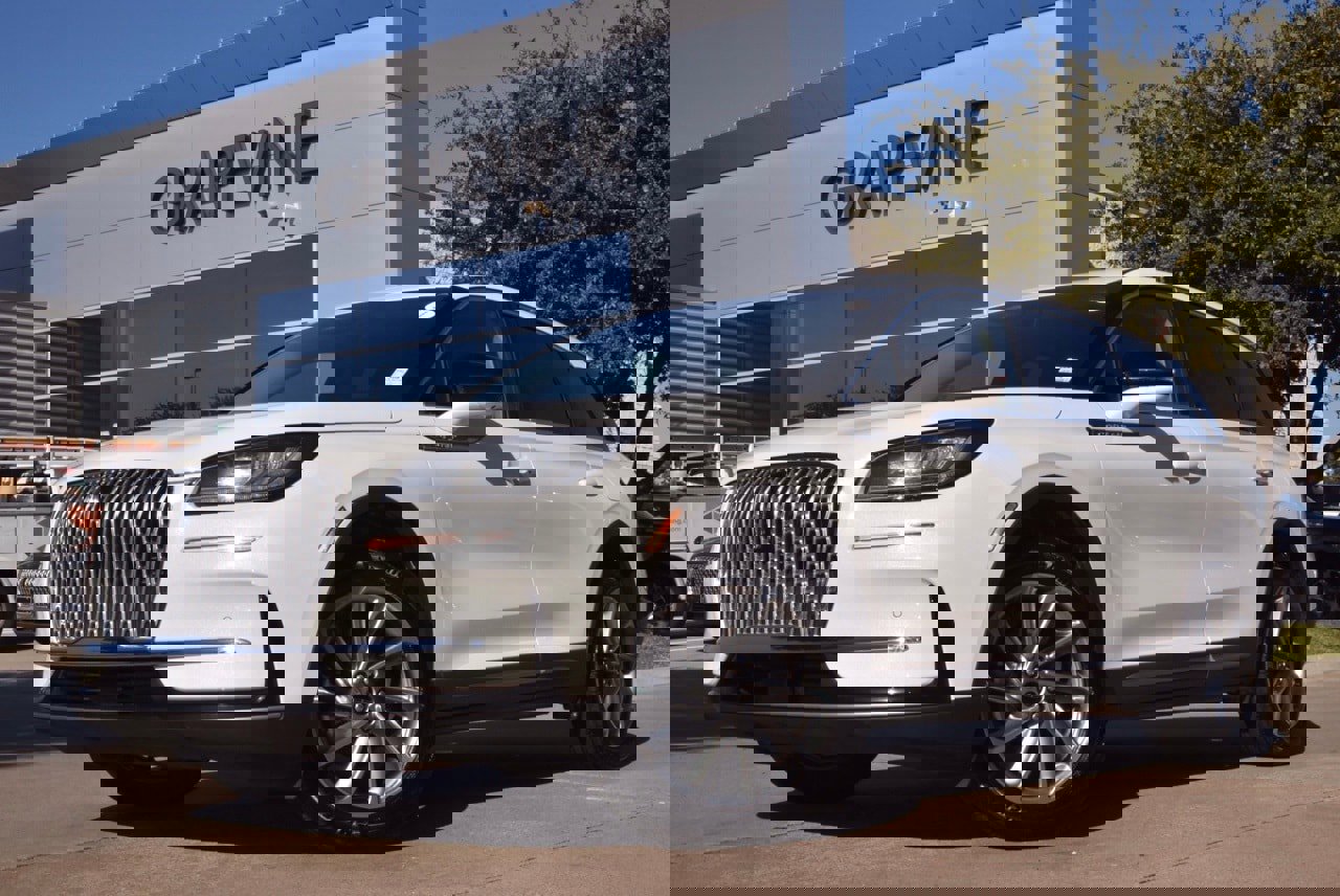 Certified 2025 Lincoln Corsair AWD w/ Equipment Group 101A