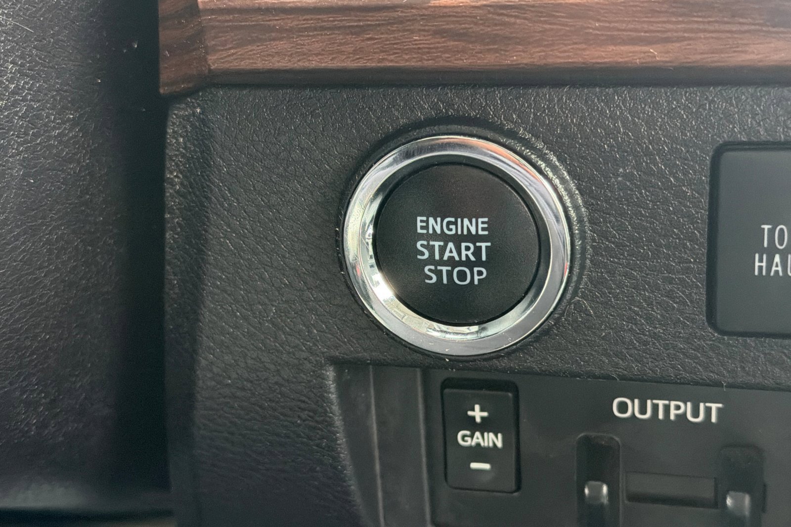 Used 2021 Toyota Tundra Limited w/ Limited Premium Package image 22