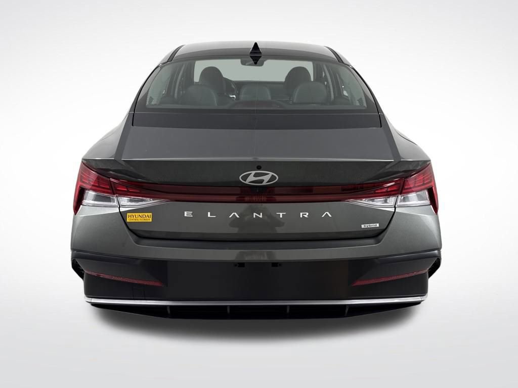Certified 2025 Hyundai Elantra Limited image 5