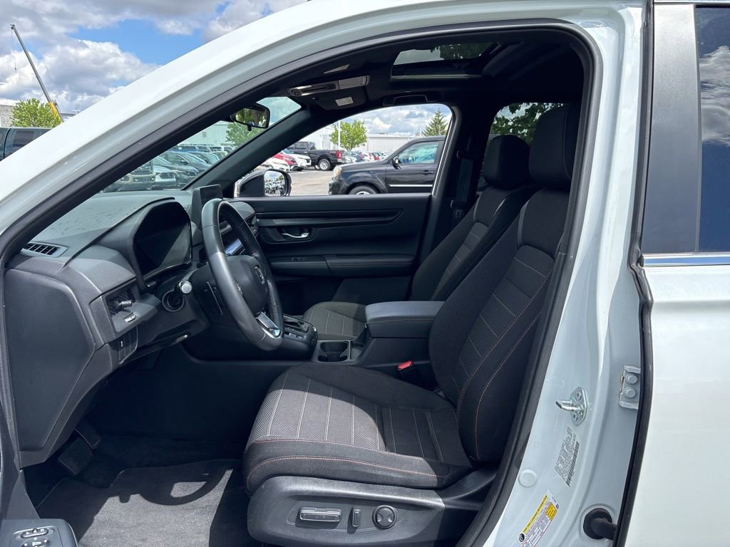 Used 2023 Honda CR-V Sport image 17