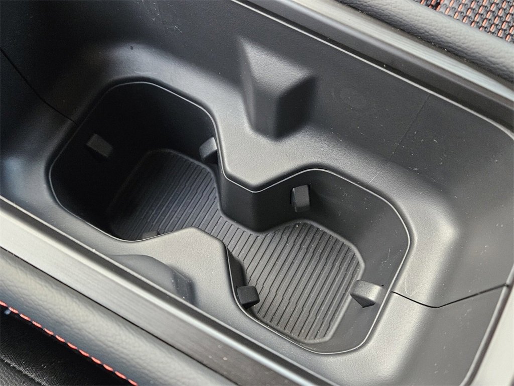 New 2026 Nissan Kicks SR image 23