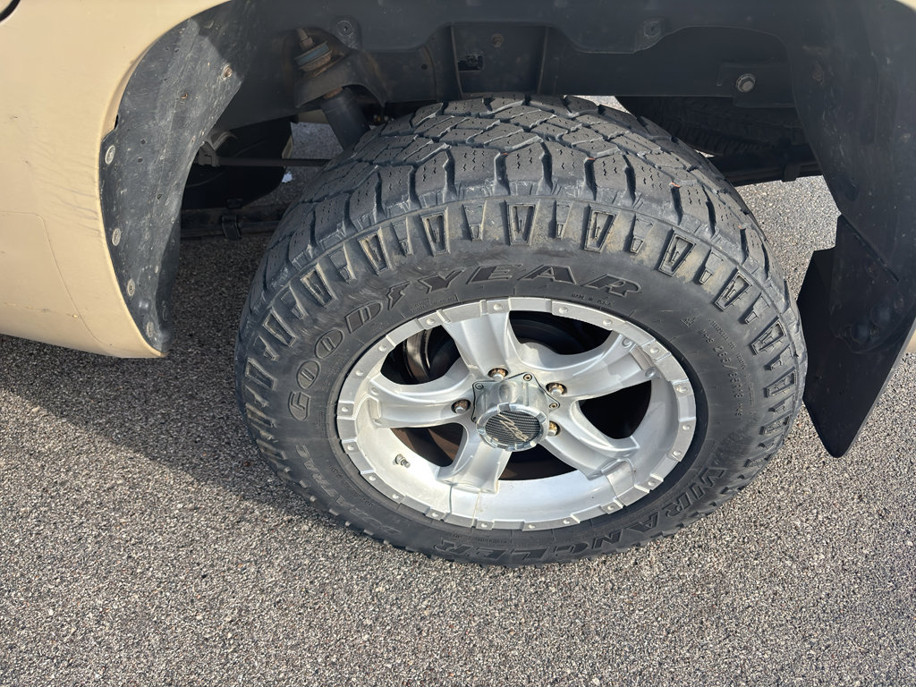 Used 2017 Toyota Tundra SR5 image 5