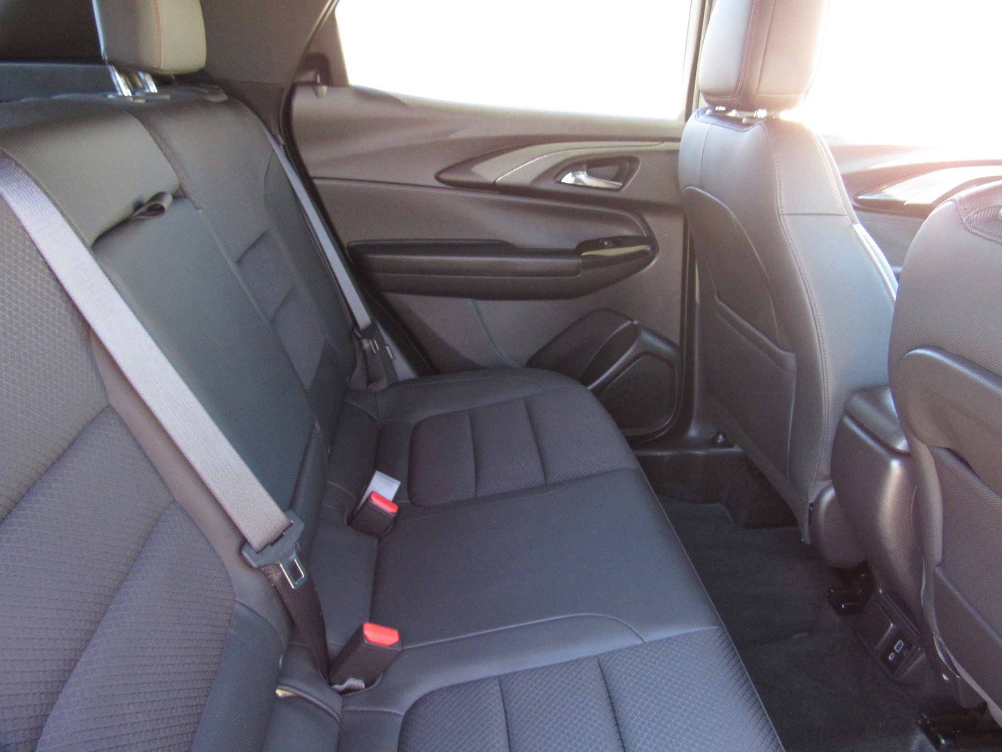 Used 2023 Chevrolet TrailBlazer RS w/ Sun and Liftgate Package image 12