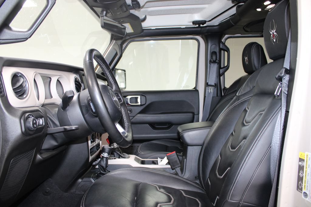 Used 2022 Jeep Gladiator Overland w/ Cold Weather Group AWD/4WD image 16