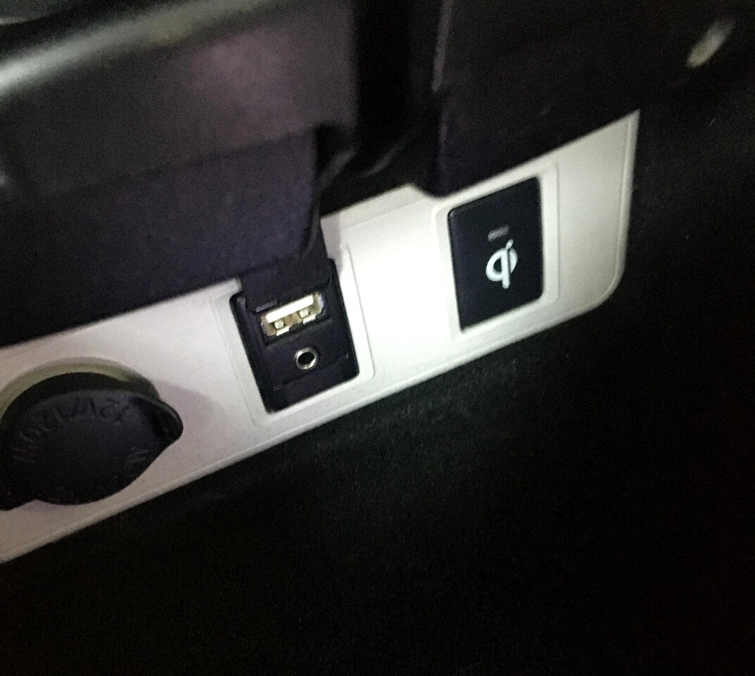 Used 2018 Toyota Avalon XLE Premium image 27