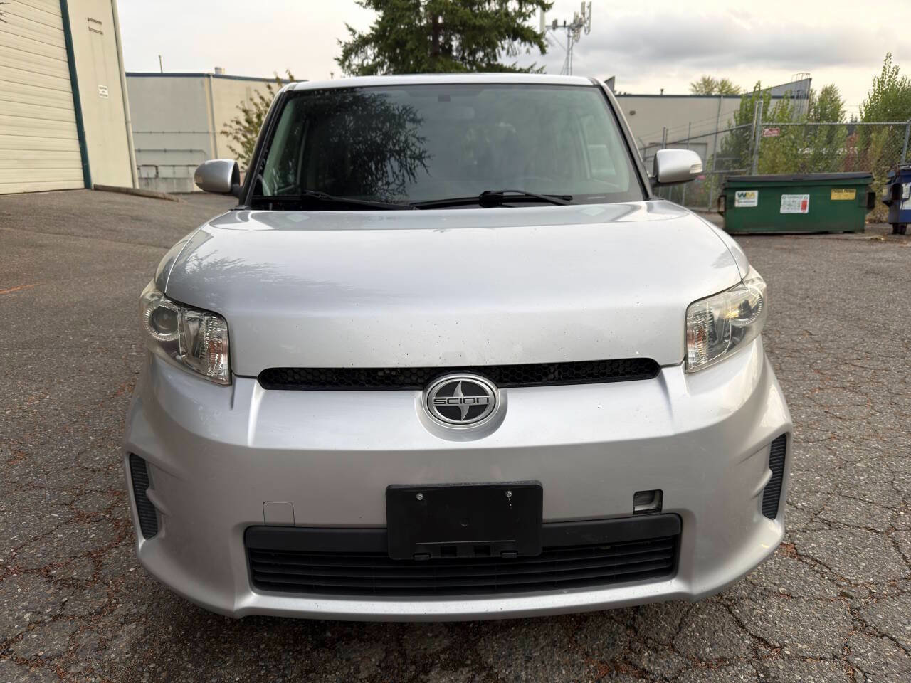 Used 2011 Scion xB image 2