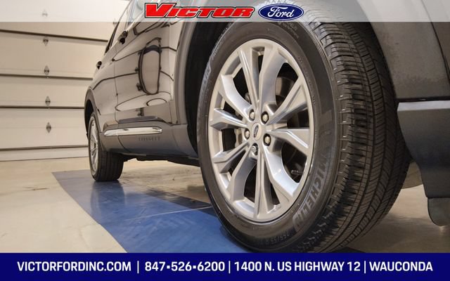 Used 2023 Ford Explorer XLT w/ Equipment Group 202A AWD/4WD image 7