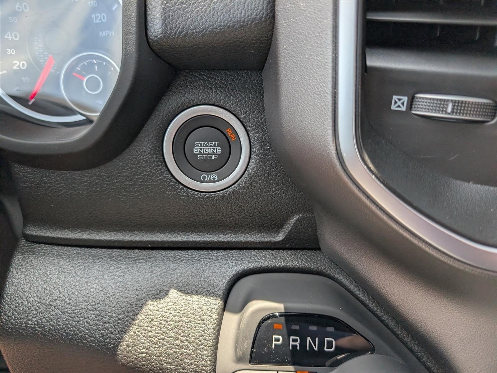 New 2026 RAM 1500 Express AWD/4WD image 20