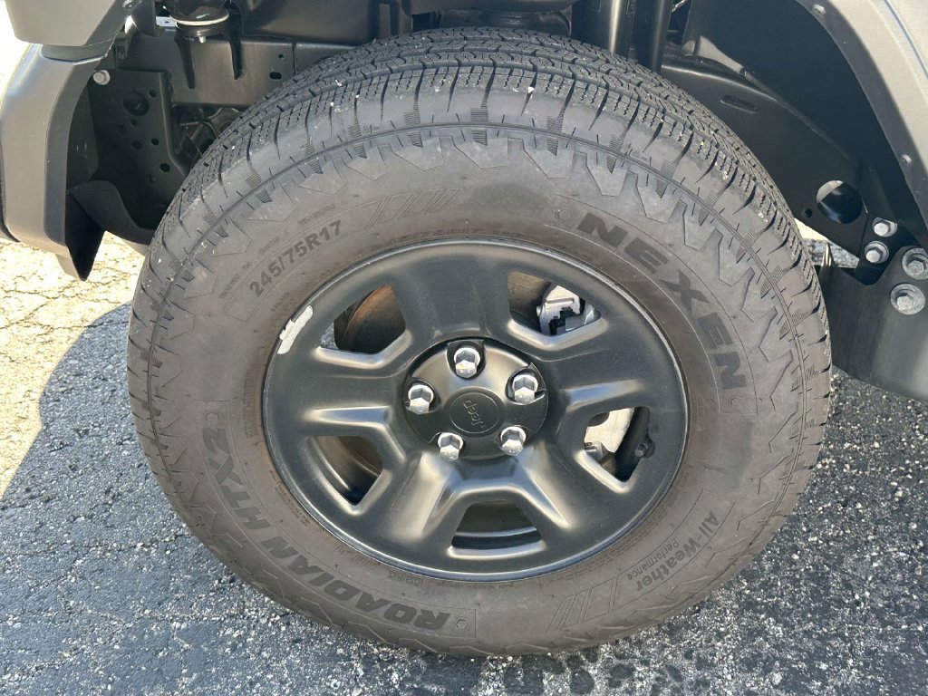 Used 2026 Jeep Wrangler Unlimited Sport AWD/4WD image 9