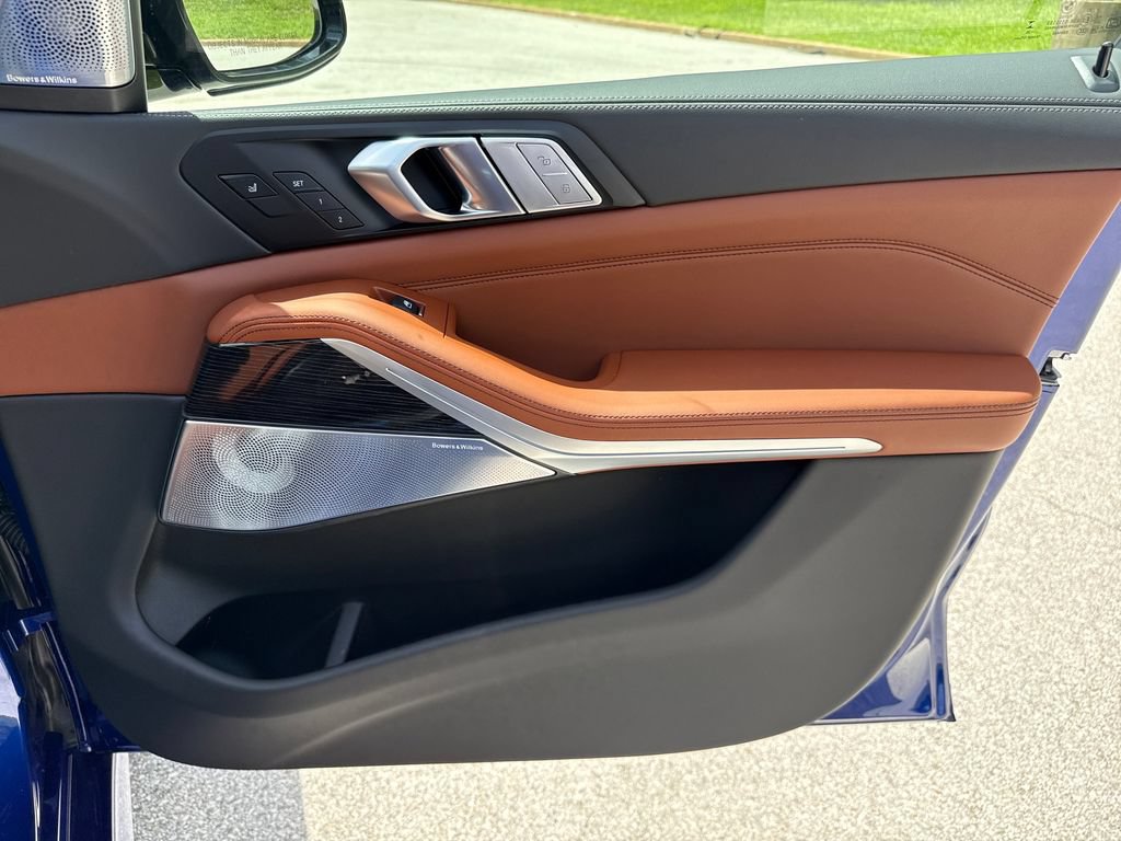 New 2027 BMW X7 M60i AWD/4WD image 31