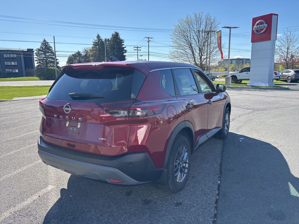 Used 2023 Nissan Rogue S AWD/4WD image 7