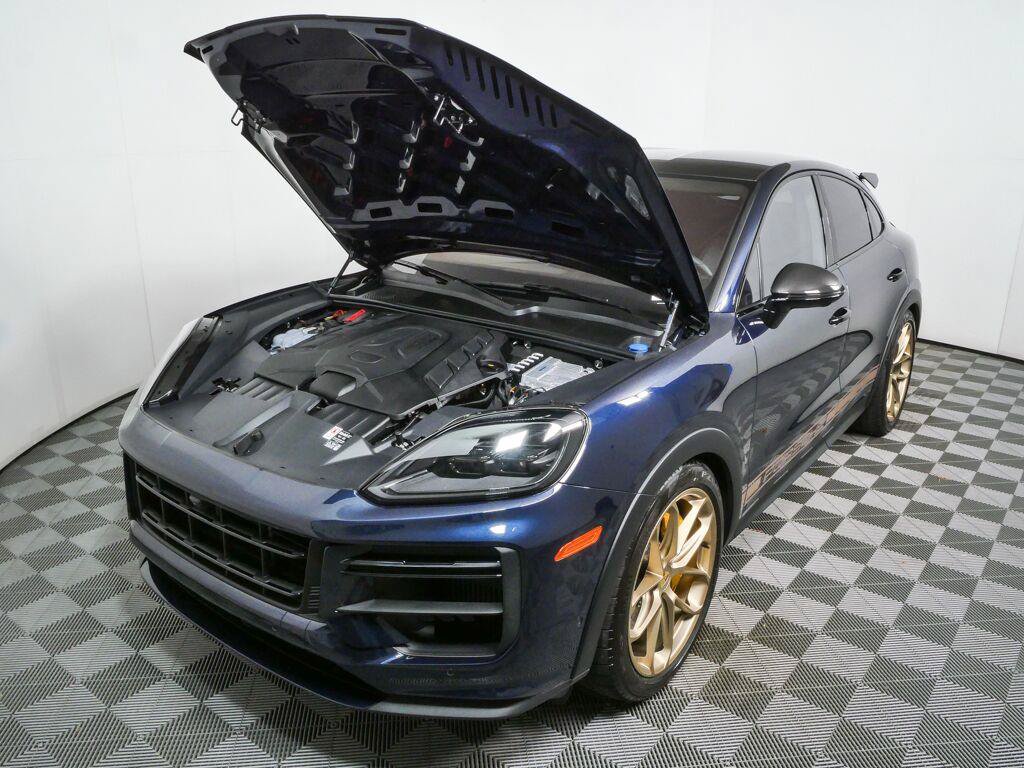 Certified 2024 Porsche Cayenne Turbo GT AWD/4WD image 34