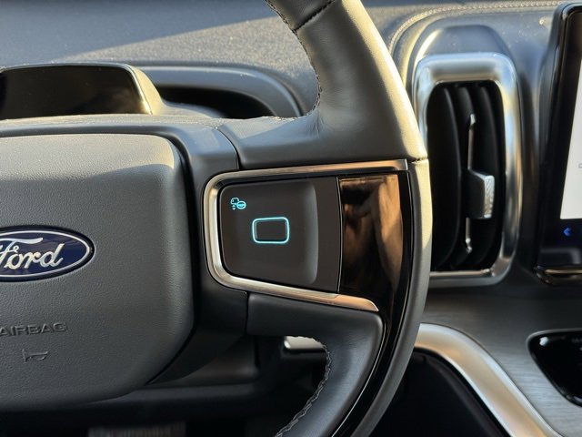 New 2025 Ford Expedition Max Platinum w/ Driver's Package image 30