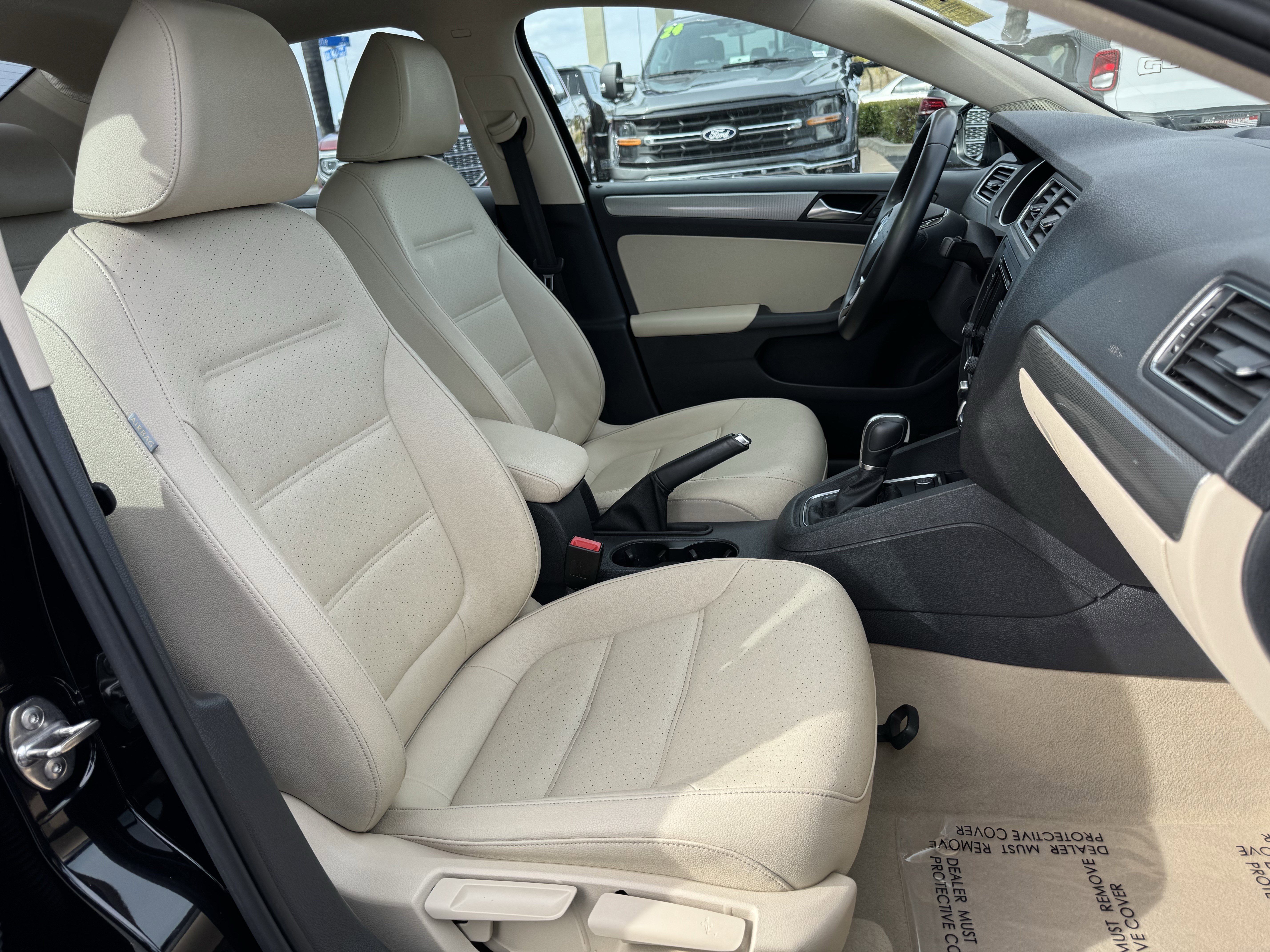 Used 2015 Volkswagen Jetta SE image 35