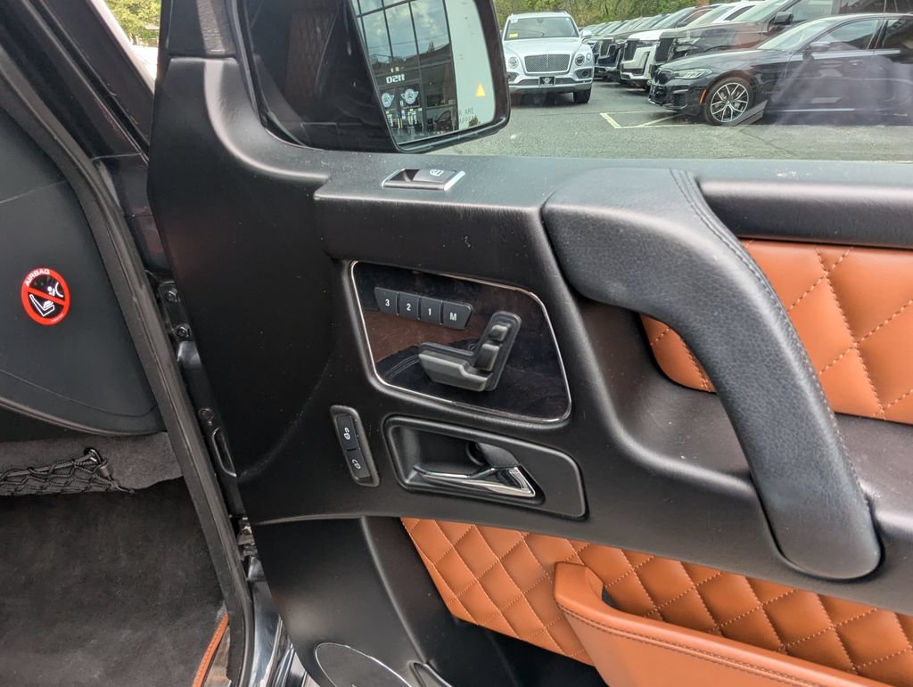 Used 2017 Mercedes-Benz G 63 AMG 4MATIC image 33
