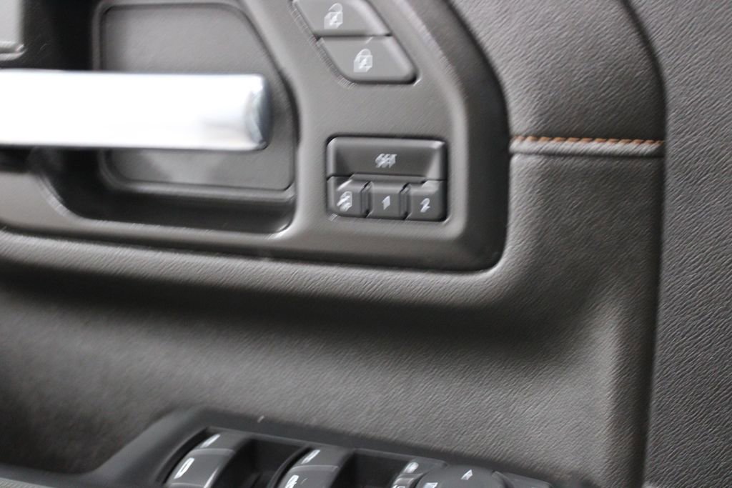 Used 2022 GMC Sierra 2500 AT4 image 46