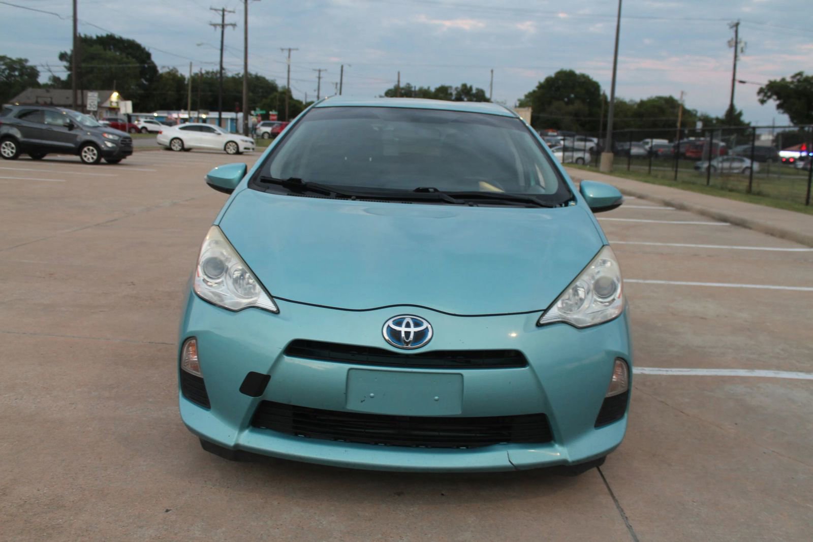 Used 2014 Toyota Prius C Two image 3