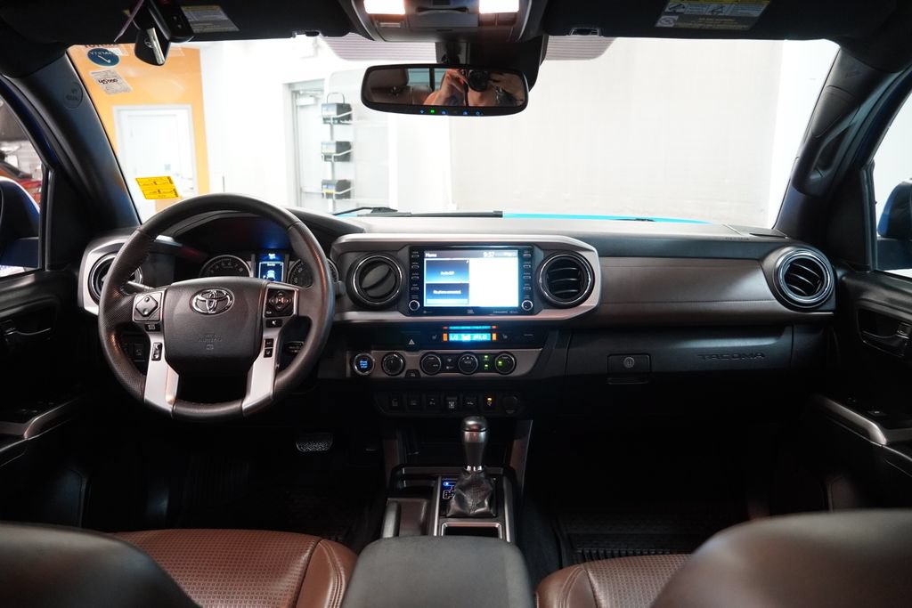 Used 2021 Toyota Tacoma Limited AWD/4WD image 20