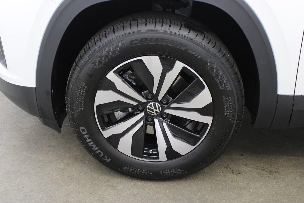 New 2026 Volkswagen Atlas Cross Sport SE FWD image 26