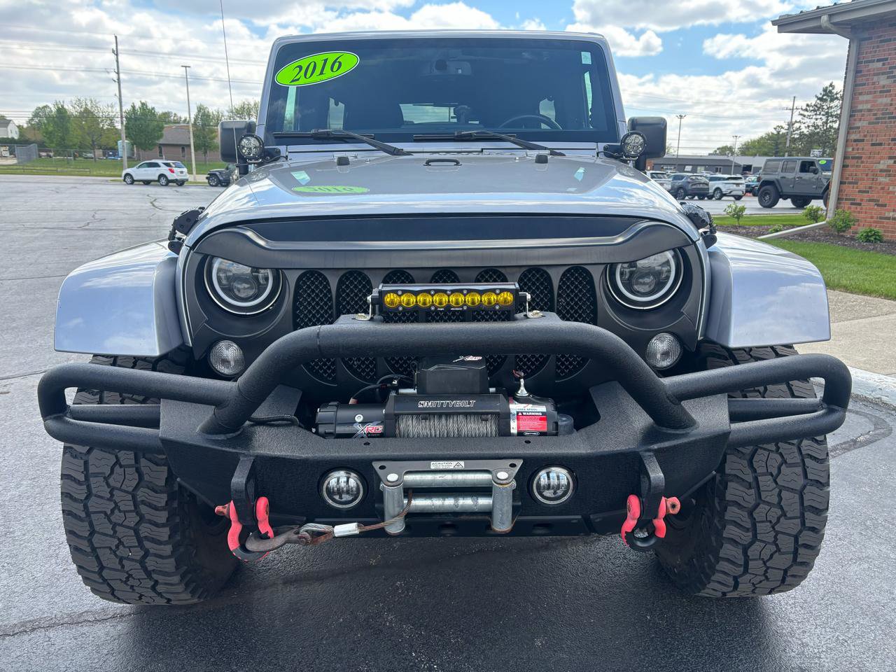 Used 2016 Jeep Wrangler Unlimited Sahara w/ Dual Top Group AWD/4WD image 8