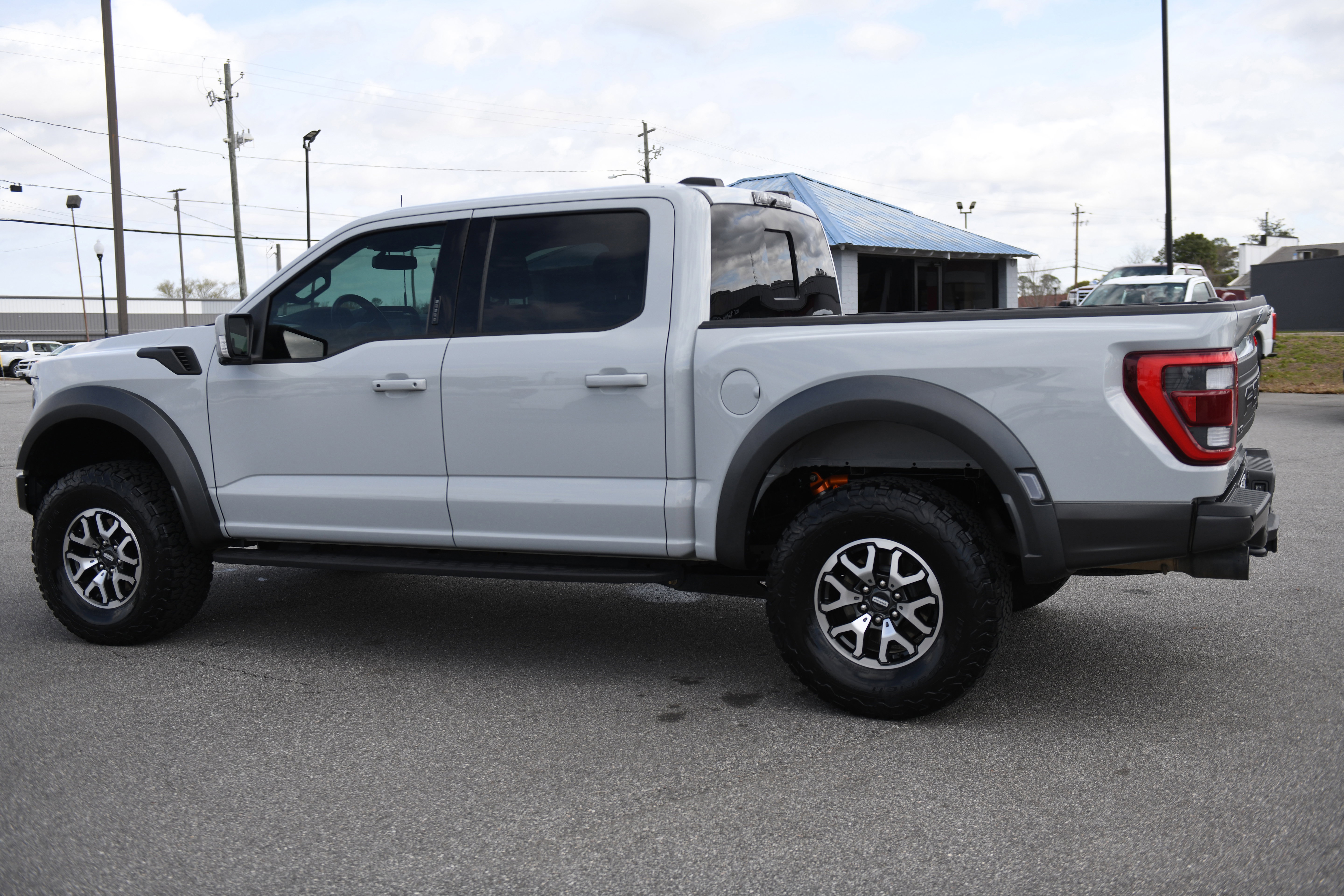 Used 2023 Ford F150 Raptor image 14