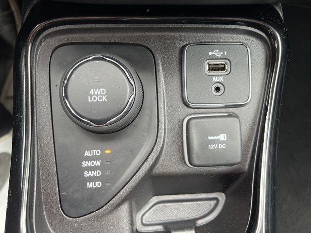 Certified 2019 Jeep Compass Altitude image 28
