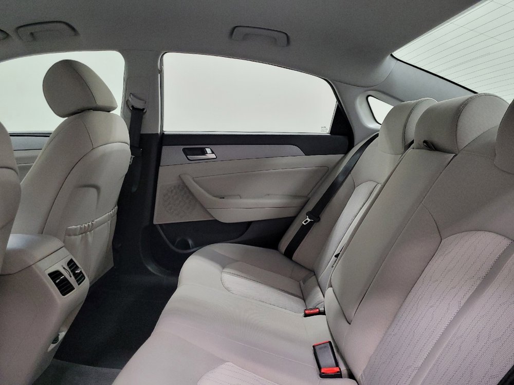 Used 2019 Hyundai Sonata Plug-In Hybrid image 18