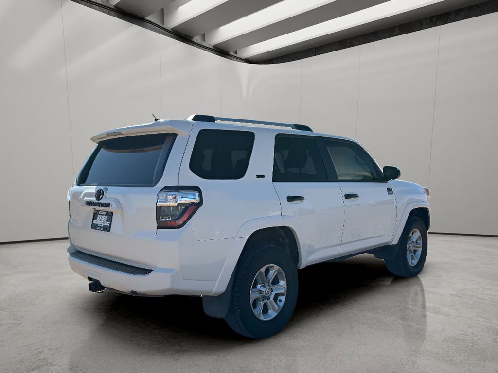 Used 2019 Toyota 4Runner SR5 image 5