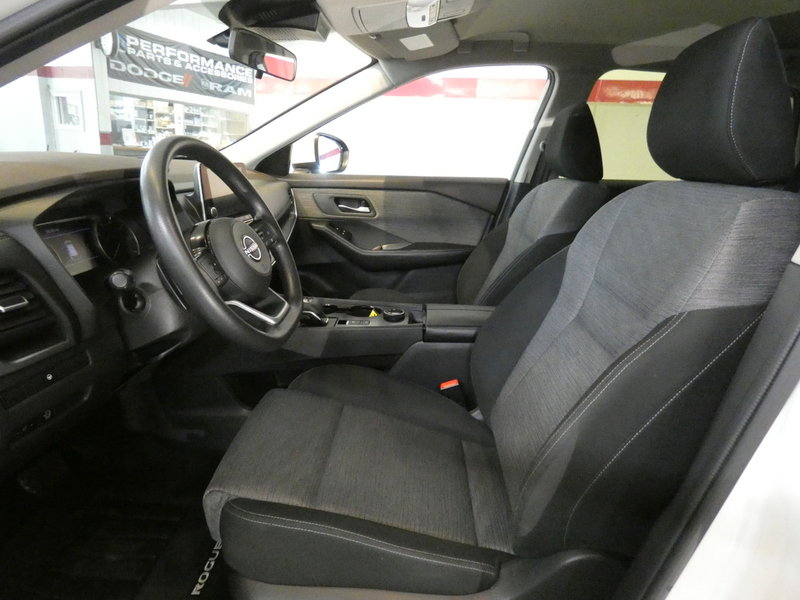 Used 2023 Nissan Rogue SV AWD/4WD image 10