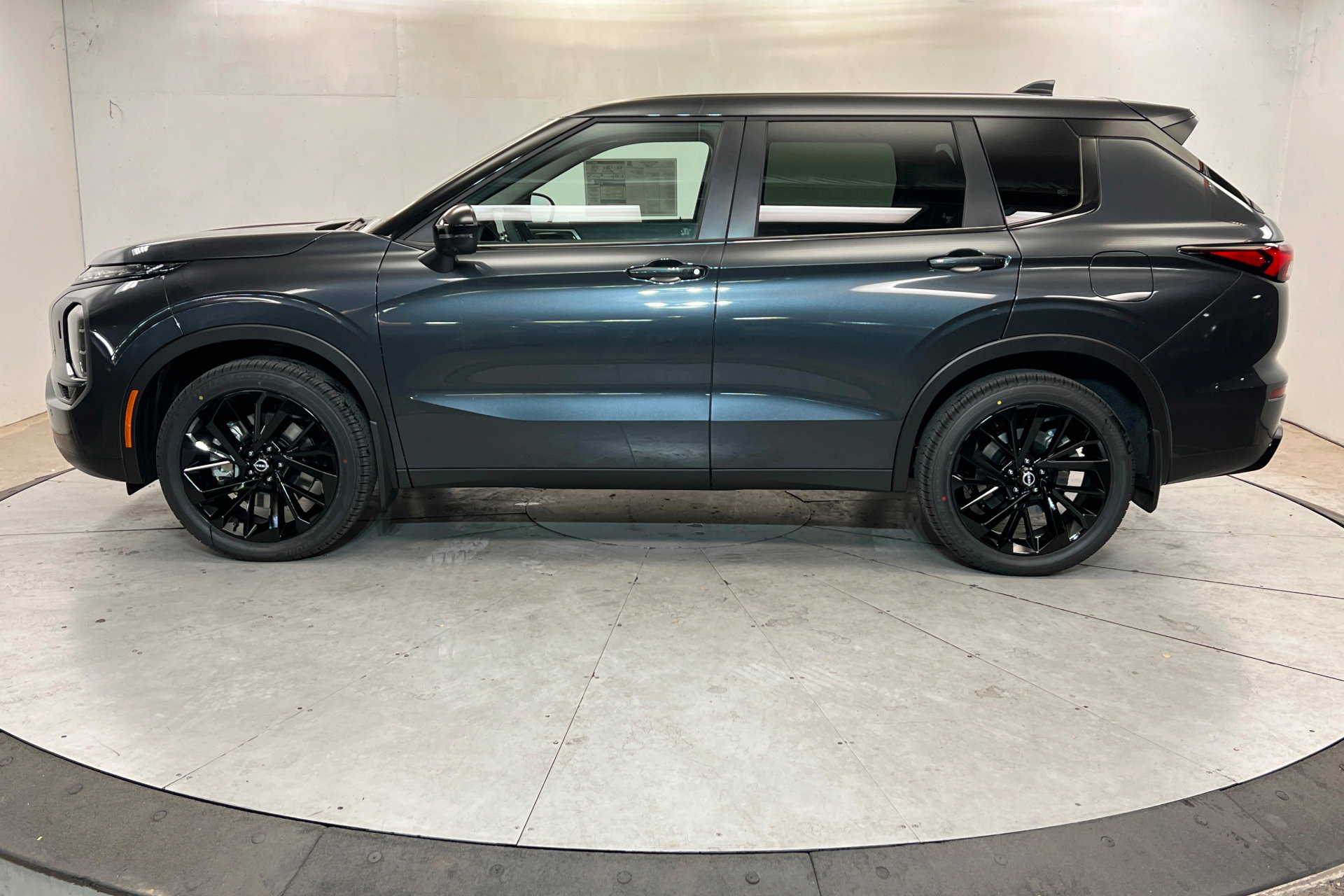 New 2026 Nissan Rogue SL image 2