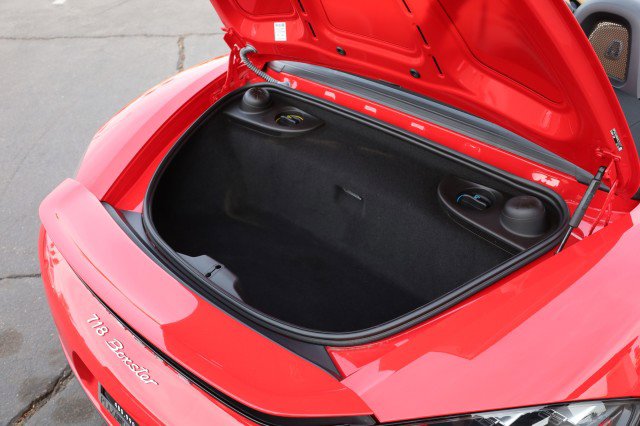 Used 2017 Porsche 718 Boxster RWD image 40