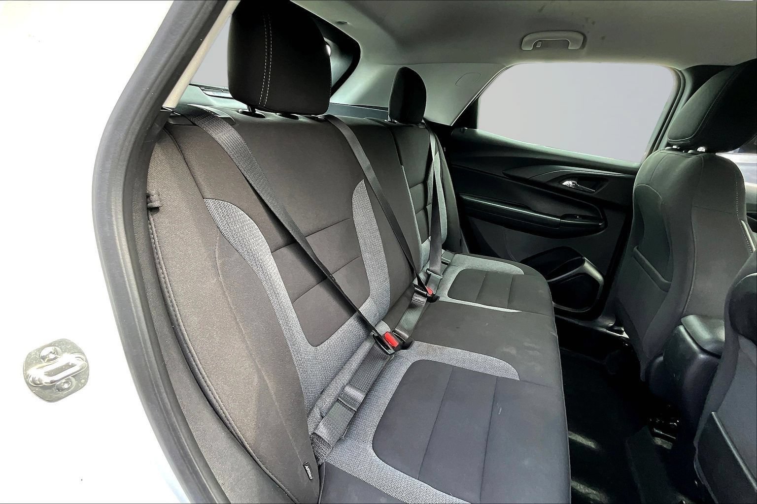 Used 2024 Chevrolet TrailBlazer LS FWD image 27