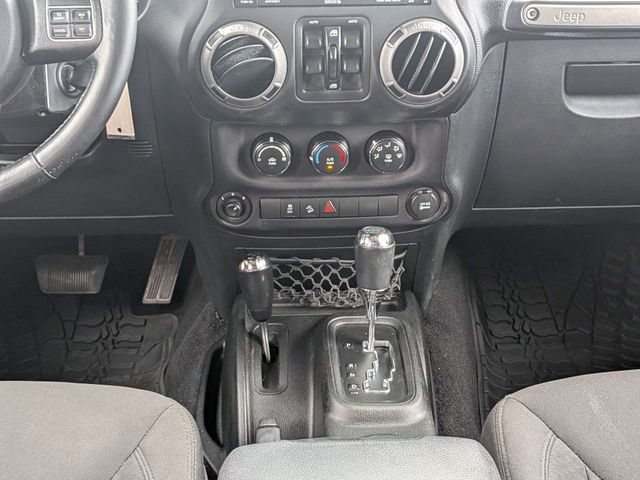 Used 2016 Jeep Wrangler Unlimited Sport w/ Quick Order Package 24S AWD/4WD image 19