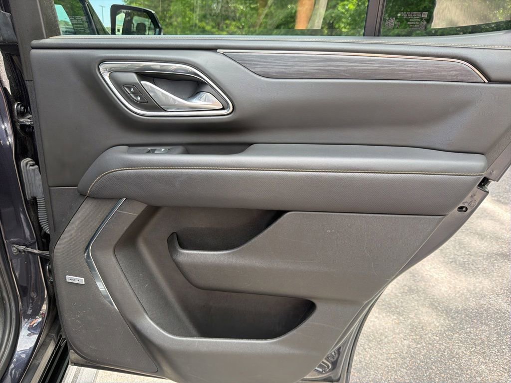 Used 2024 GMC Yukon SLT AWD/4WD image 28