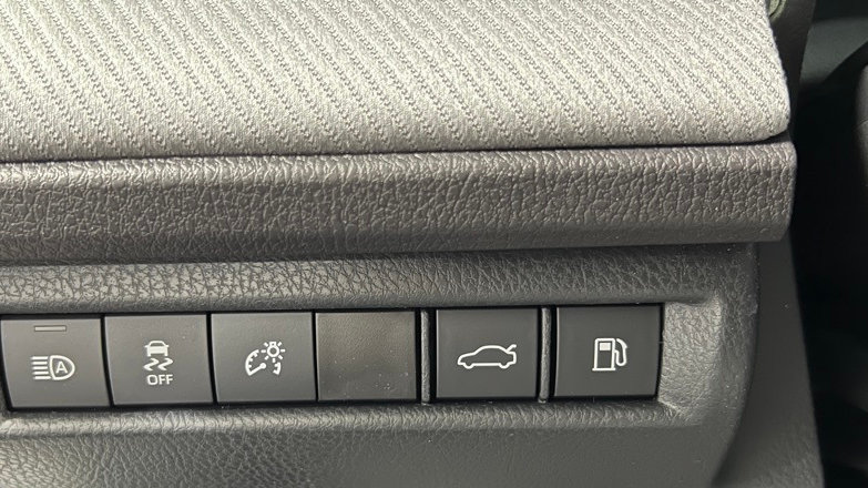 New 2026 Toyota Camry SE FWD image 39