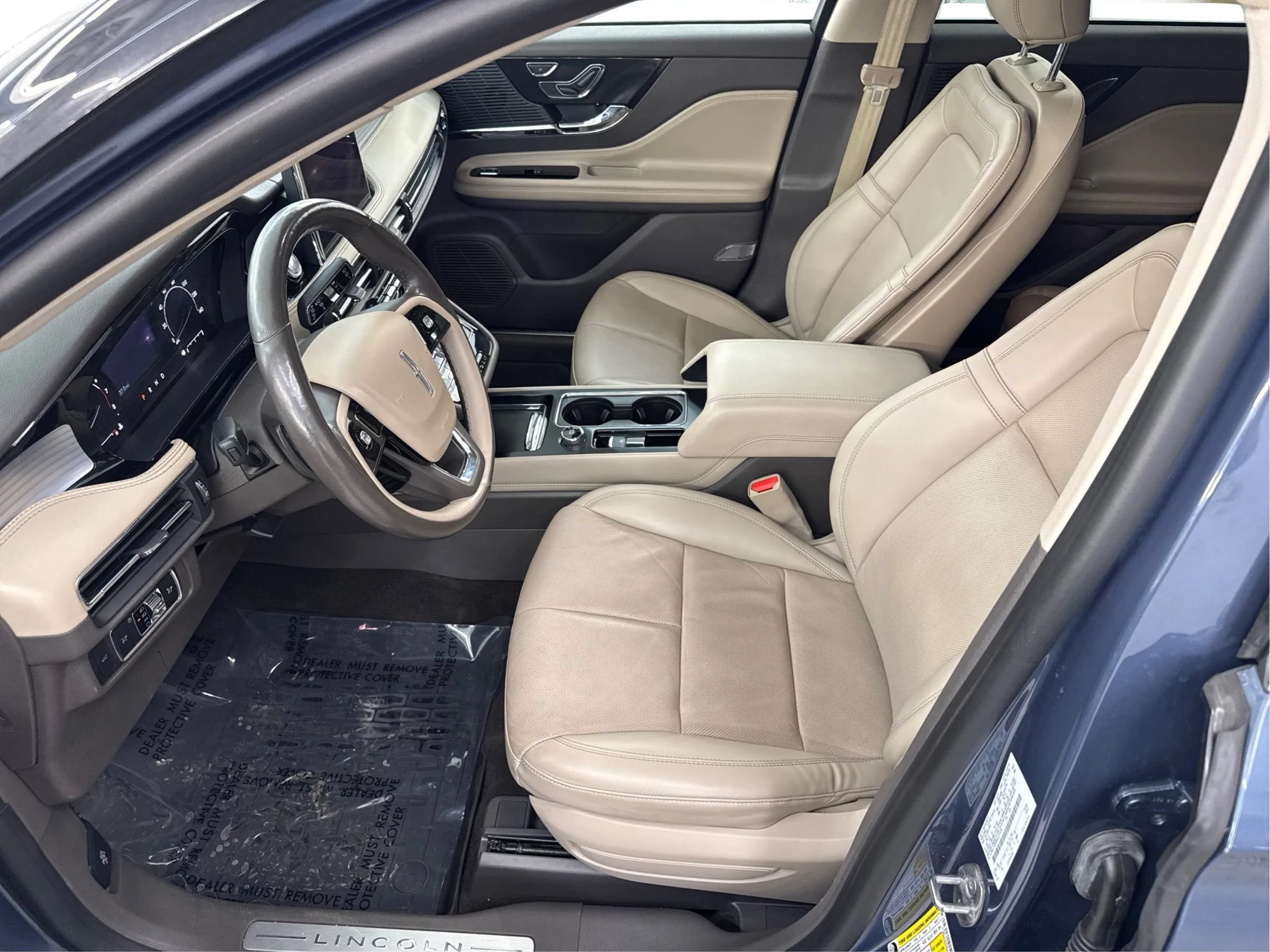 Used 2022 Lincoln Corsair AWD w/ Premium Package image 13