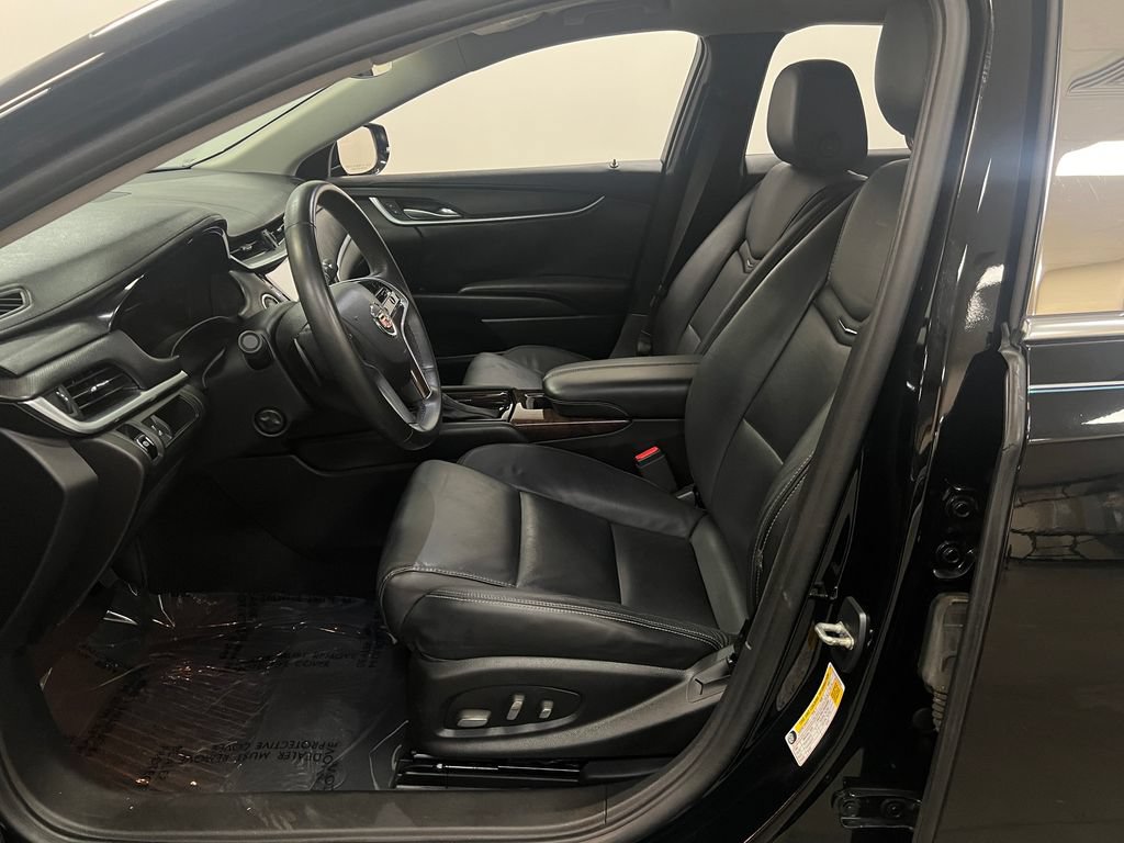 Used 2015 Cadillac XTS FWD image 11