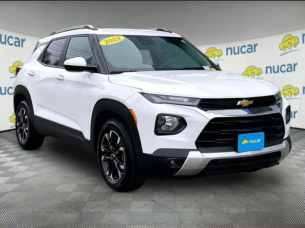 Used 2023 Chevrolet TrailBlazer LT FWD image 1