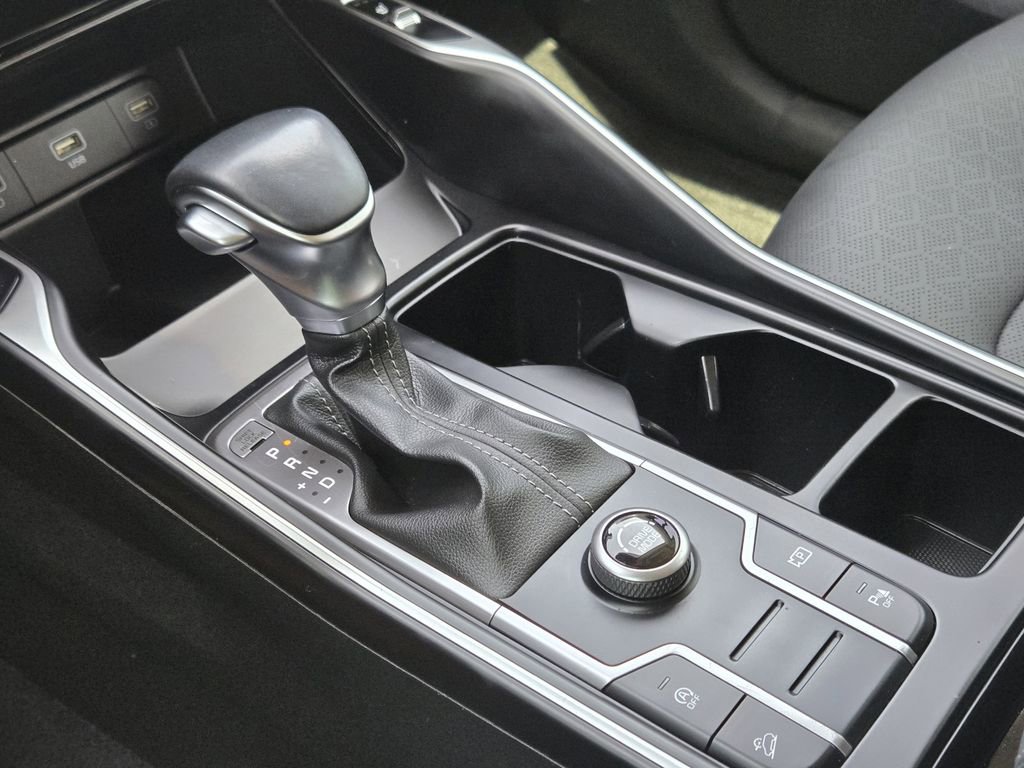 Certified 2022 Kia Sorento S w/ Panoramic Sunroof Package FWD image 9