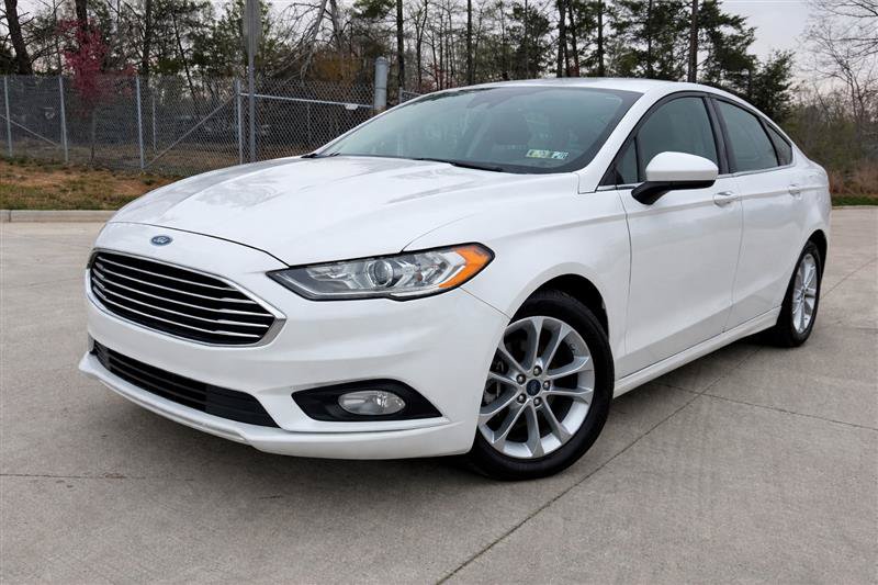 Used 2020 Ford Fusion SE FWD image 1