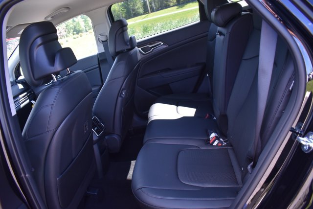 New 2026 Kia Sportage EX FWD image 18