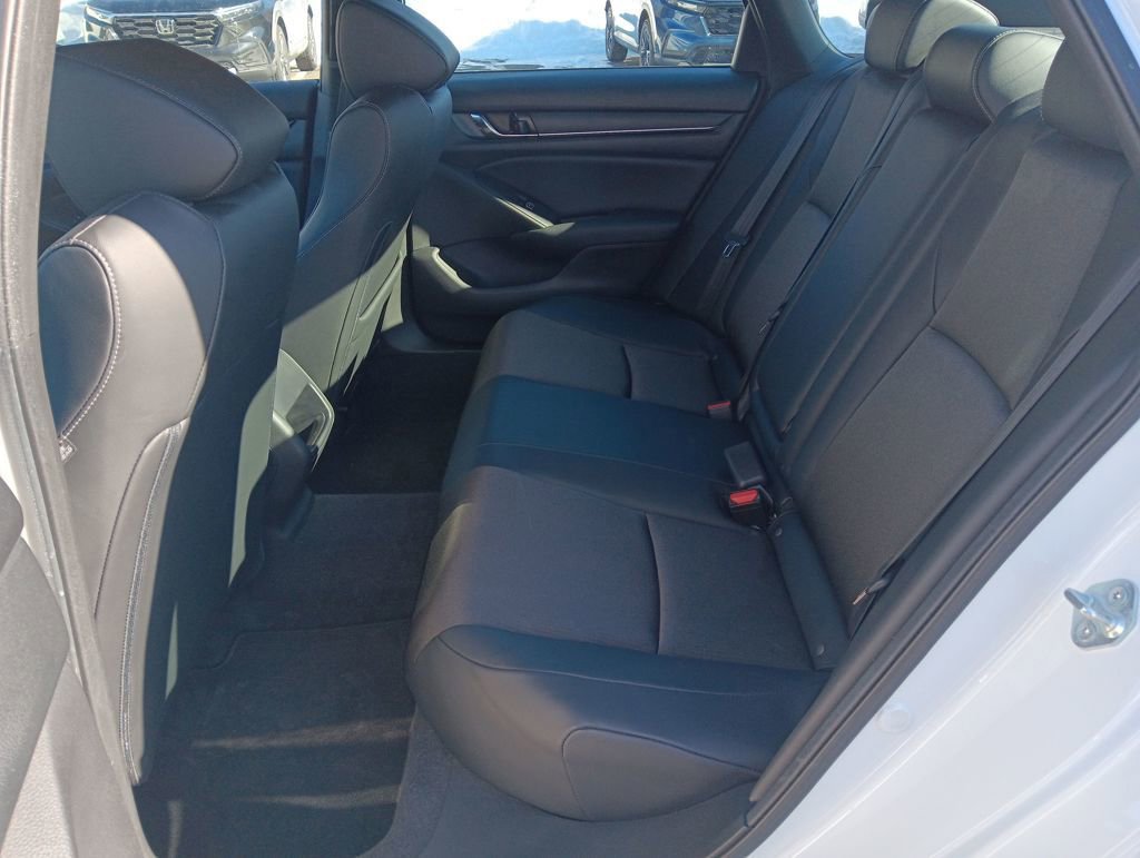 Used 2022 Honda Accord Sport image 15