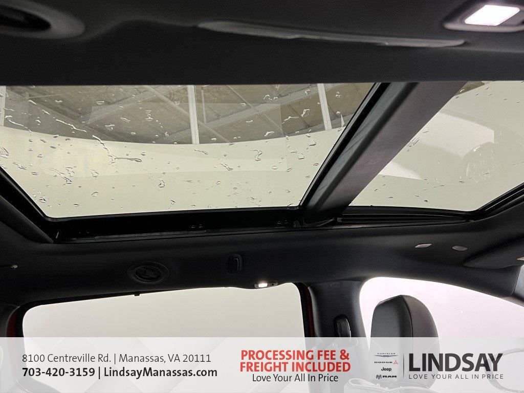 New 2026 Chrysler Pacifica Limited w/ S Appearance Package FWD image 15