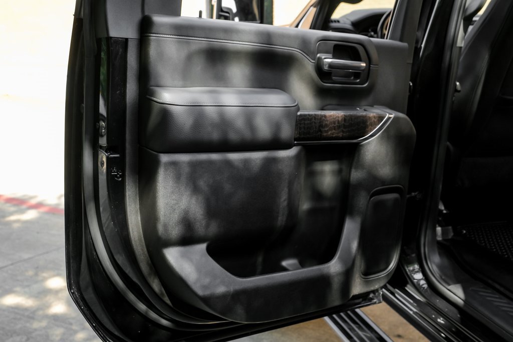 Used 2023 GMC Sierra 2500 Denali w/ Denali Black Diamond Edition image 47