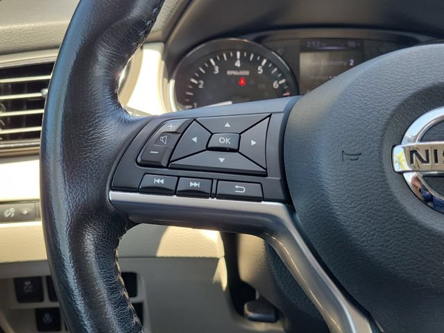 Used 2017 Nissan Rogue Sport SL w/ SL Premium Package FWD image 21