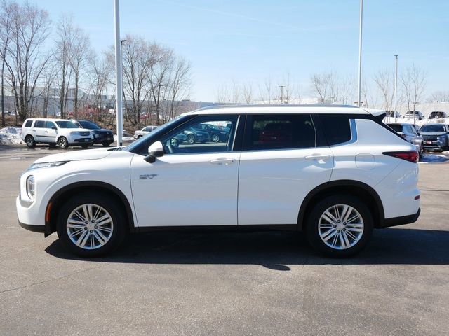 Used 2025 Mitsubishi Outlander ES image 4