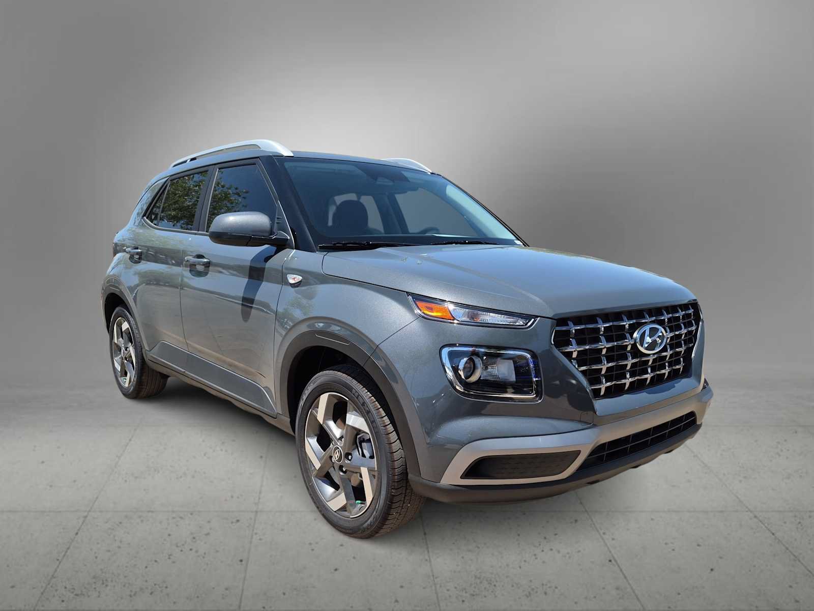 New 2026 Hyundai Venue SEL FWD image 2