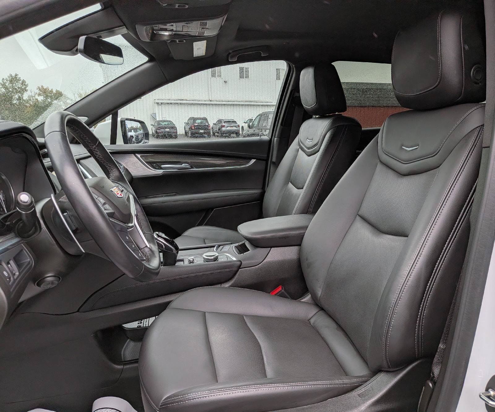Used 2024 Cadillac XT5 Sportv AWD/4WD image 11